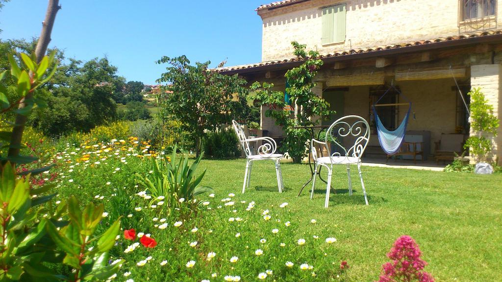 Bed and Breakfast Poggio Dei Prugnoli Tavoleto Exteriér fotografie
